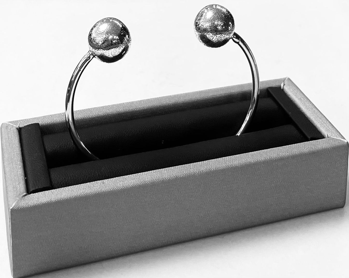 BRAZALETE OPTIMA DIAMANTADO EN PLATA LEY 925
