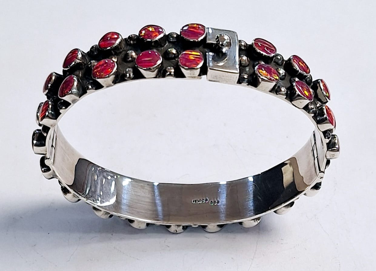 BRAZALETE CON OPALO EN PLATA LEY 950