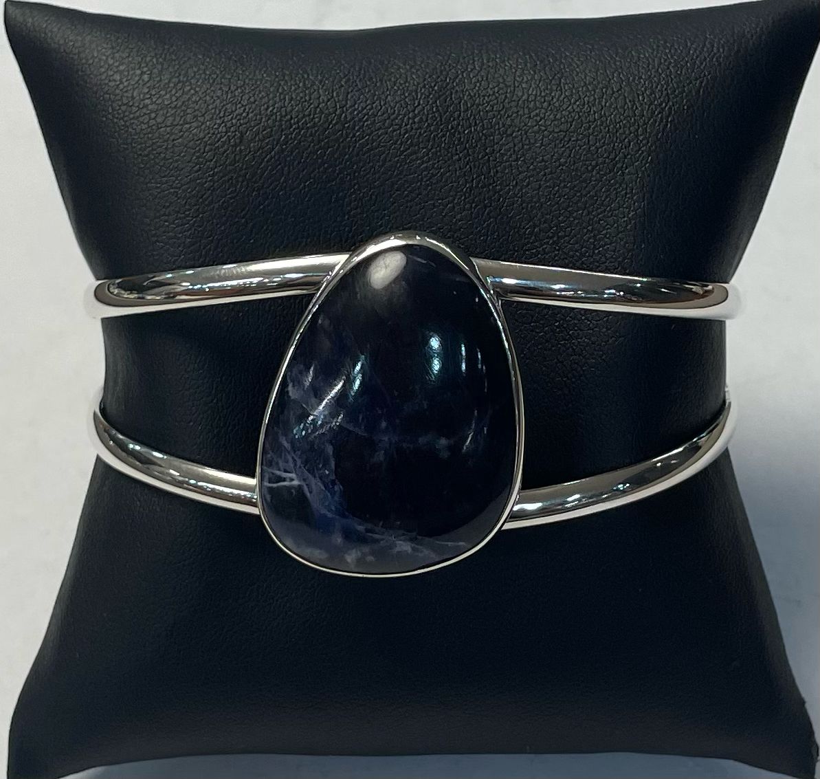 BRAZALETE CON LAPIZLAZULI EN PLATA LEY 925