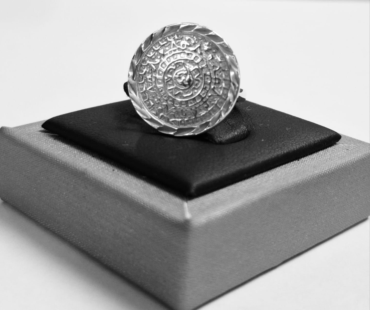 ANILLO CALENDARIO AZTECA EN PLATA LEY 925