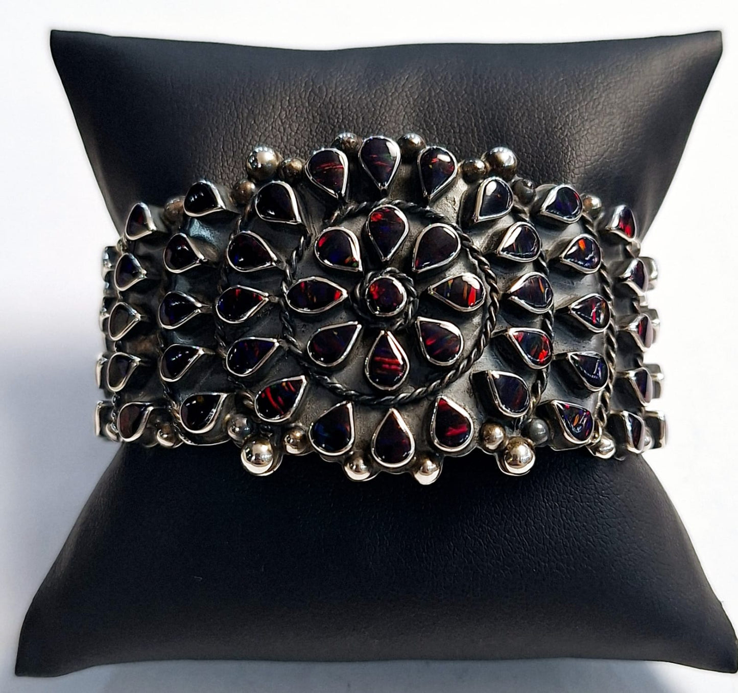 BRAZALETE CON OPALO EN PLATA LEY 925