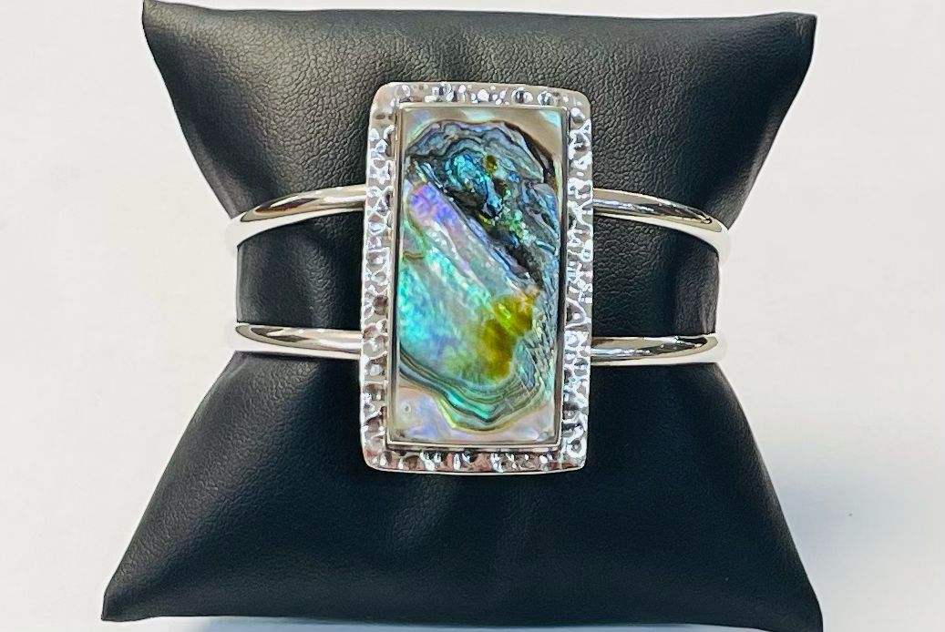BRAZALETE EN PLATA LEY 925 CON CONCHA DE ABULON