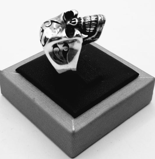 ANILLO CALAVERA EN PLATA 925