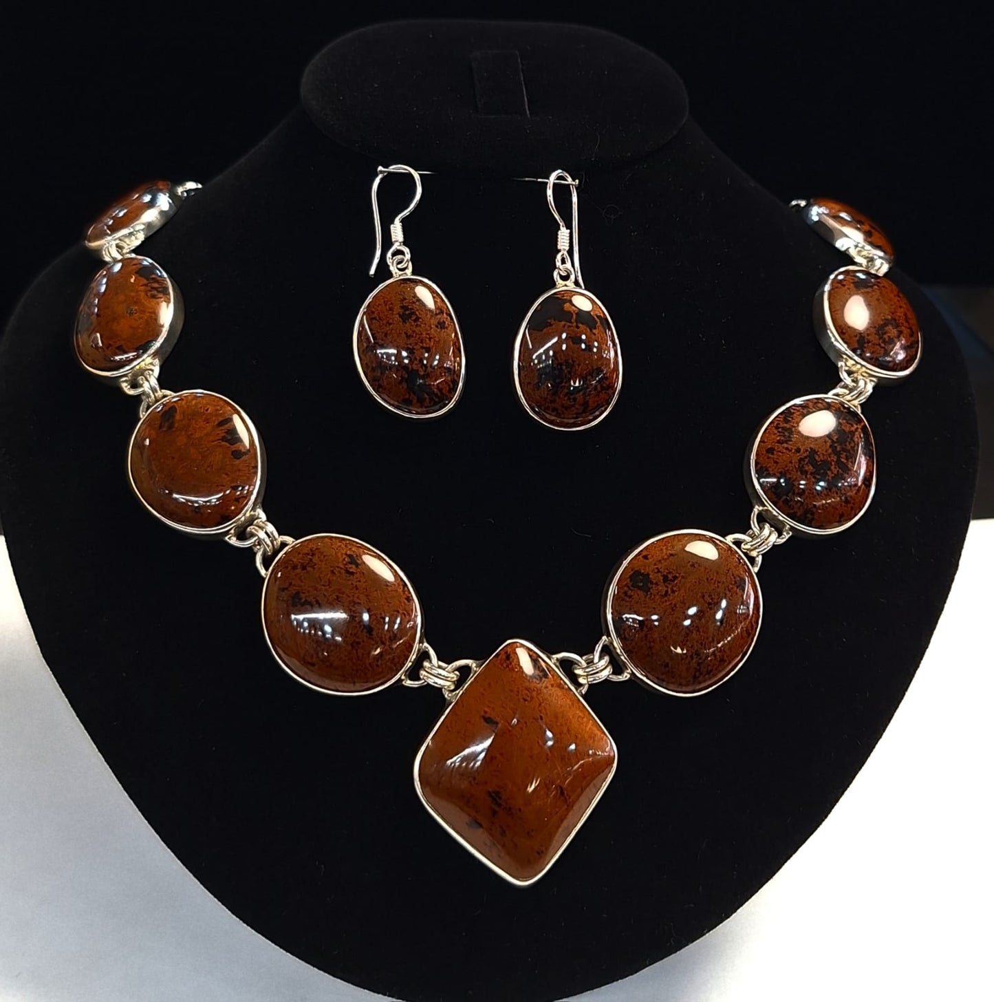 SET DE COLLAR CON INCRUSTACIONES DE ÁGATA EN PLATA LEY 950