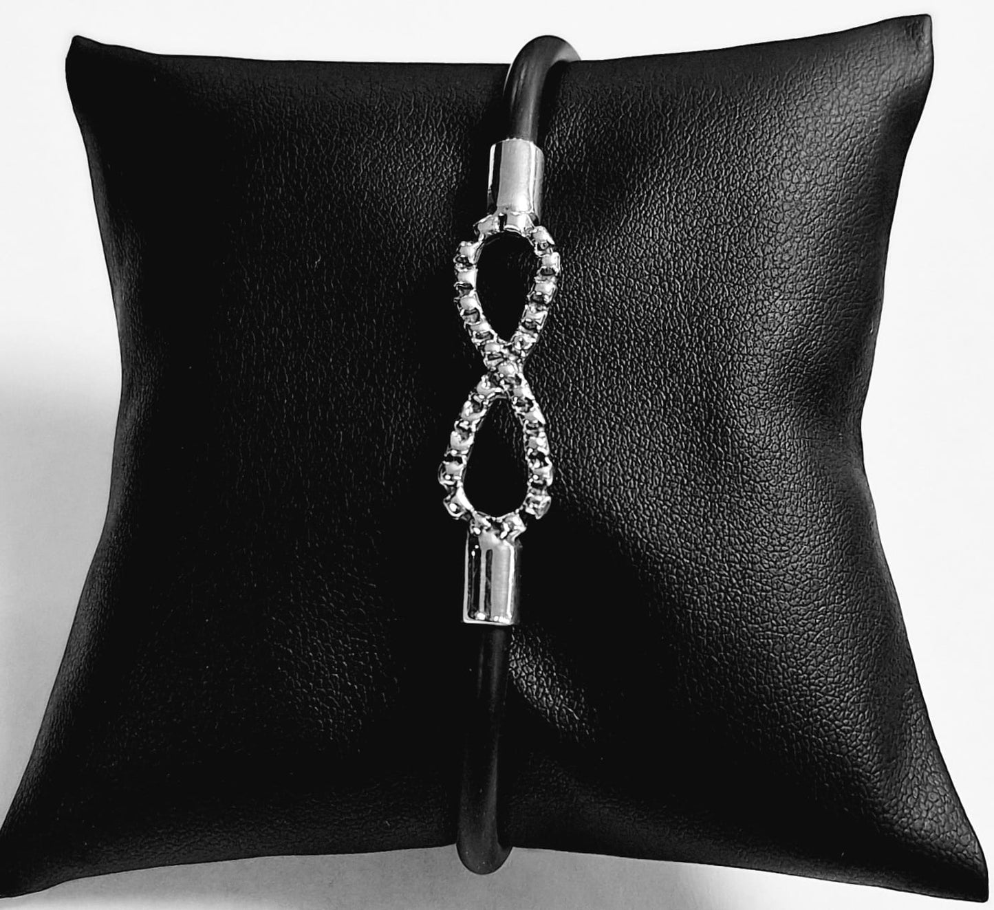 BRAZALETE EN PLATA LEY 925 CON CAUCHO