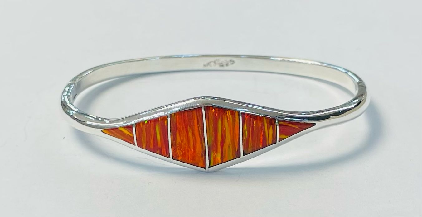 BRAZALETE CON OPALO EN PLATA LEY 925