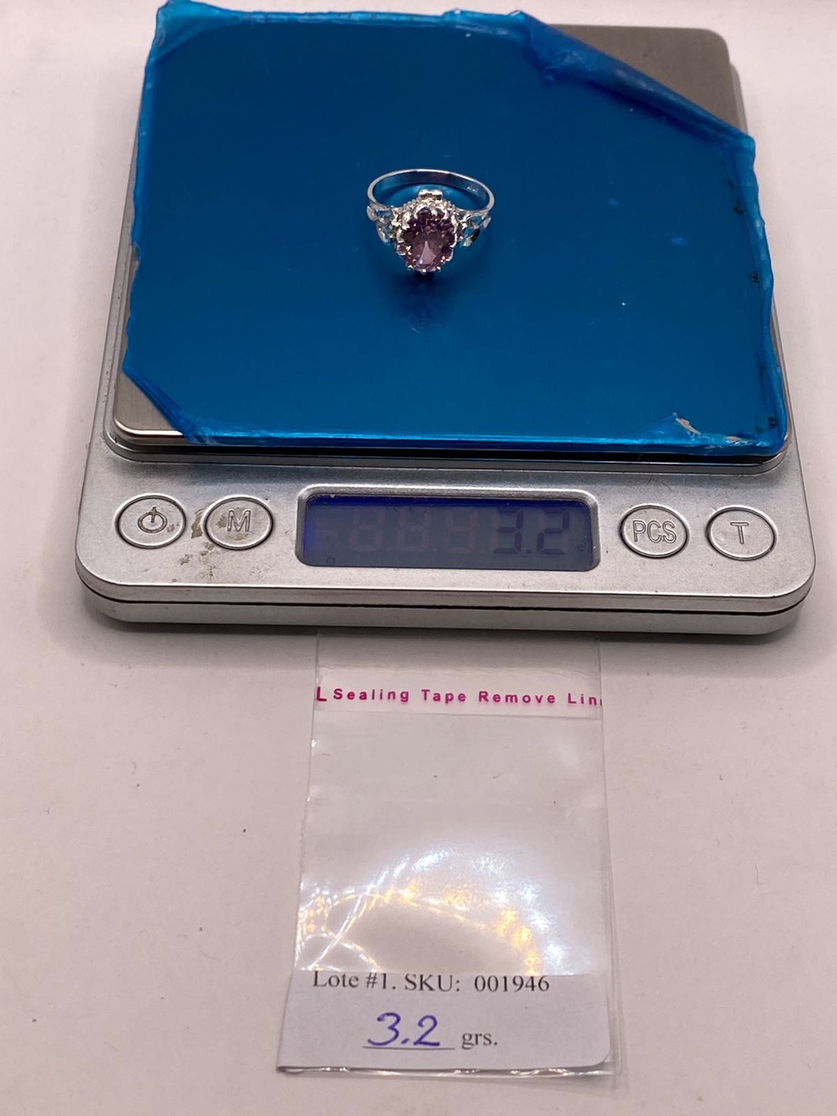 Anillo Estilo Princesa con Zirconia Rosa en Plata Ley 925