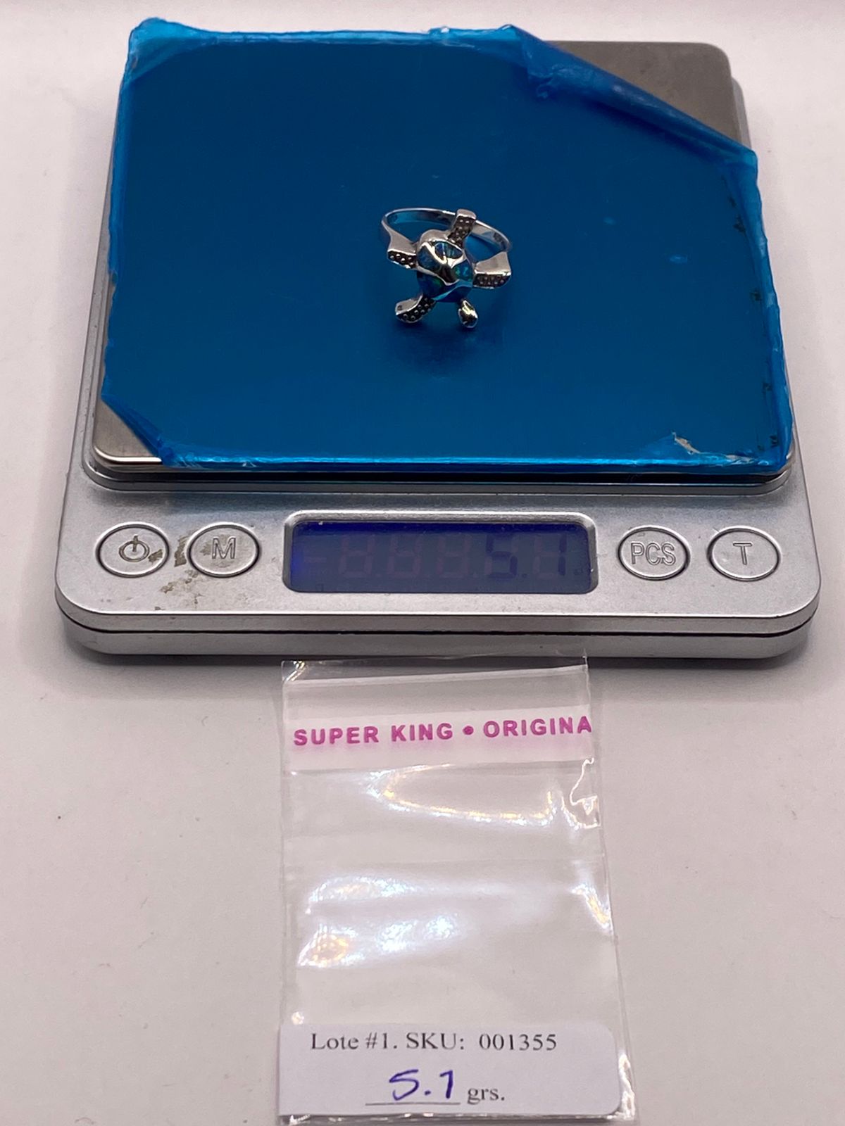 ANILLO TORTUGA MARINA EN PLATA LEY 950 CON ÓPALO DE FUEGO🐢