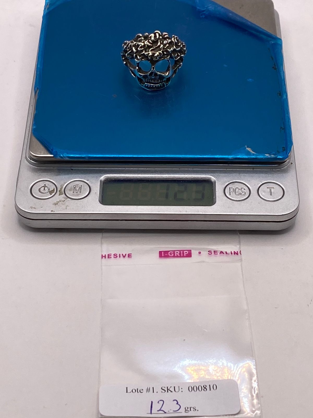 Anillo de Calavera con Textura Orgánica en Plata .925