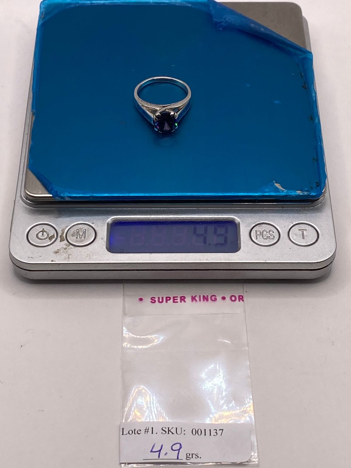 Anillo Contemporáneo con Ópalo de Fuego y Zirconia Azul en Plata .950