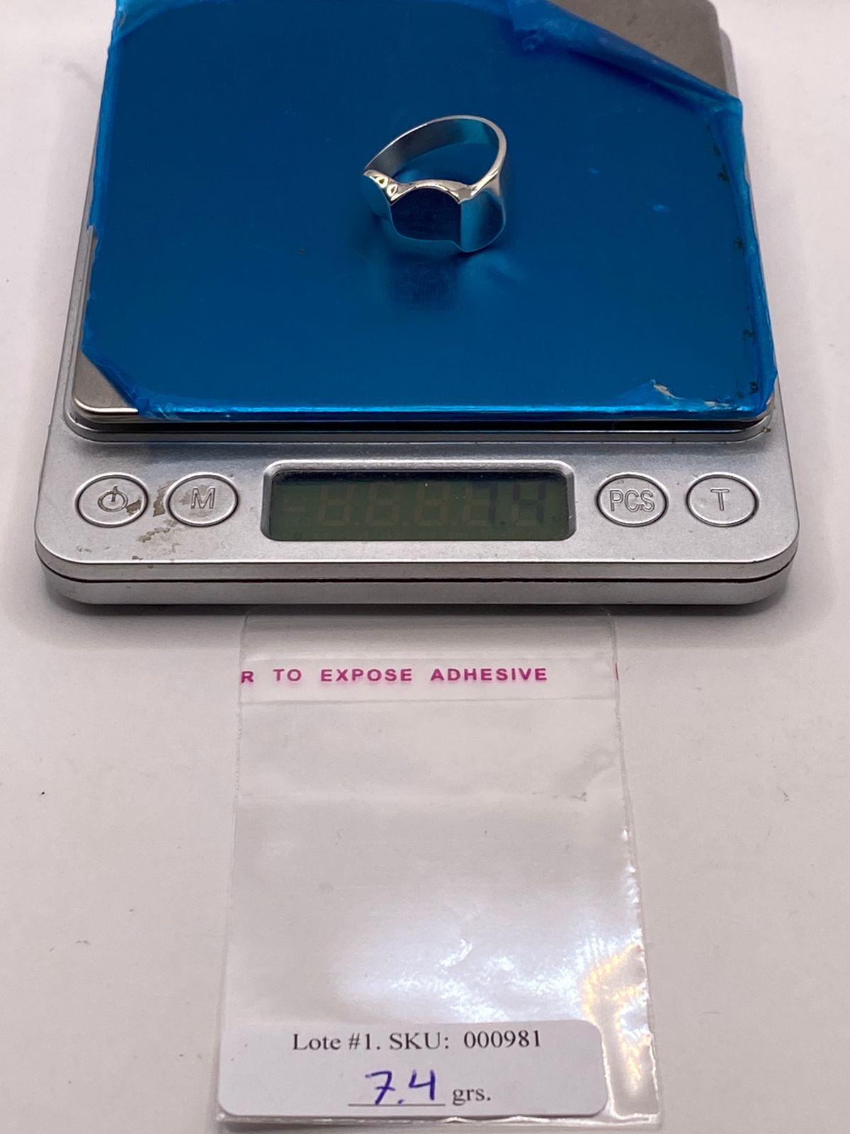 Anillo Escultural de Plata Ley .925 con Formas Ovaladas