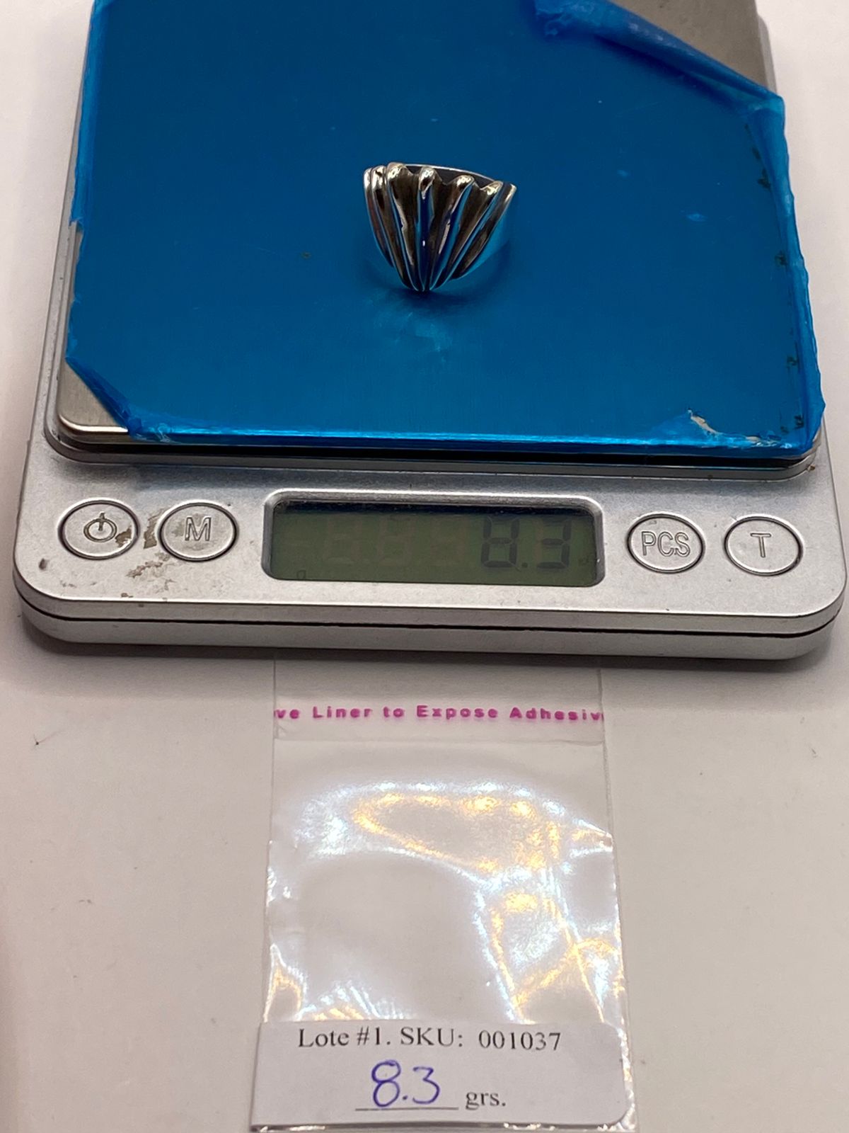 Anillo con Forma de Concha en Plata .925