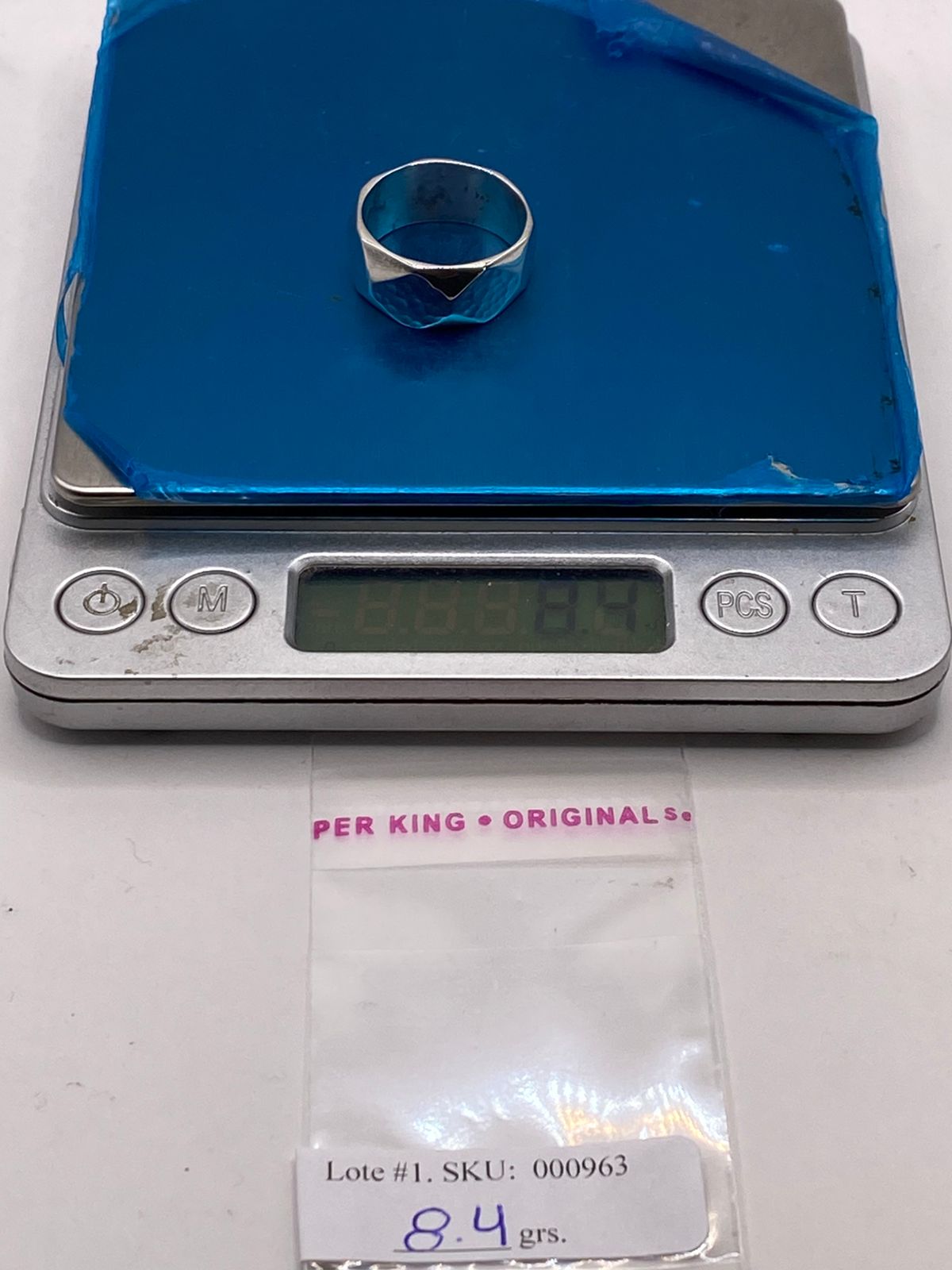 Anillo Geométrico Martillado con Figuras de Rombo de Plata Ley .925