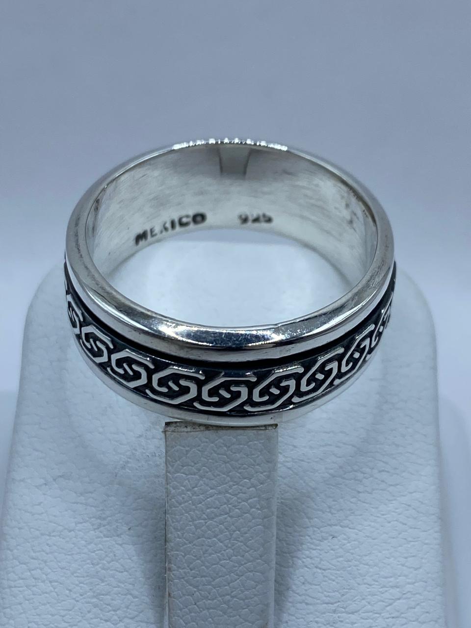 Anillo Giratorio de Plata 925 con Diseño Geométrico Clásico, peso en gramos (báscula)