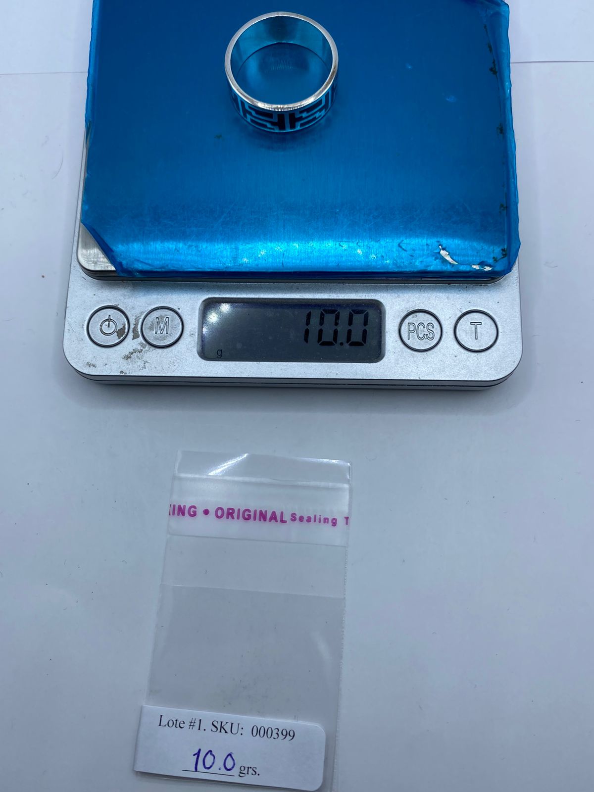 Anillo Greca Escalonada en Plata .925 con Coral Rojo