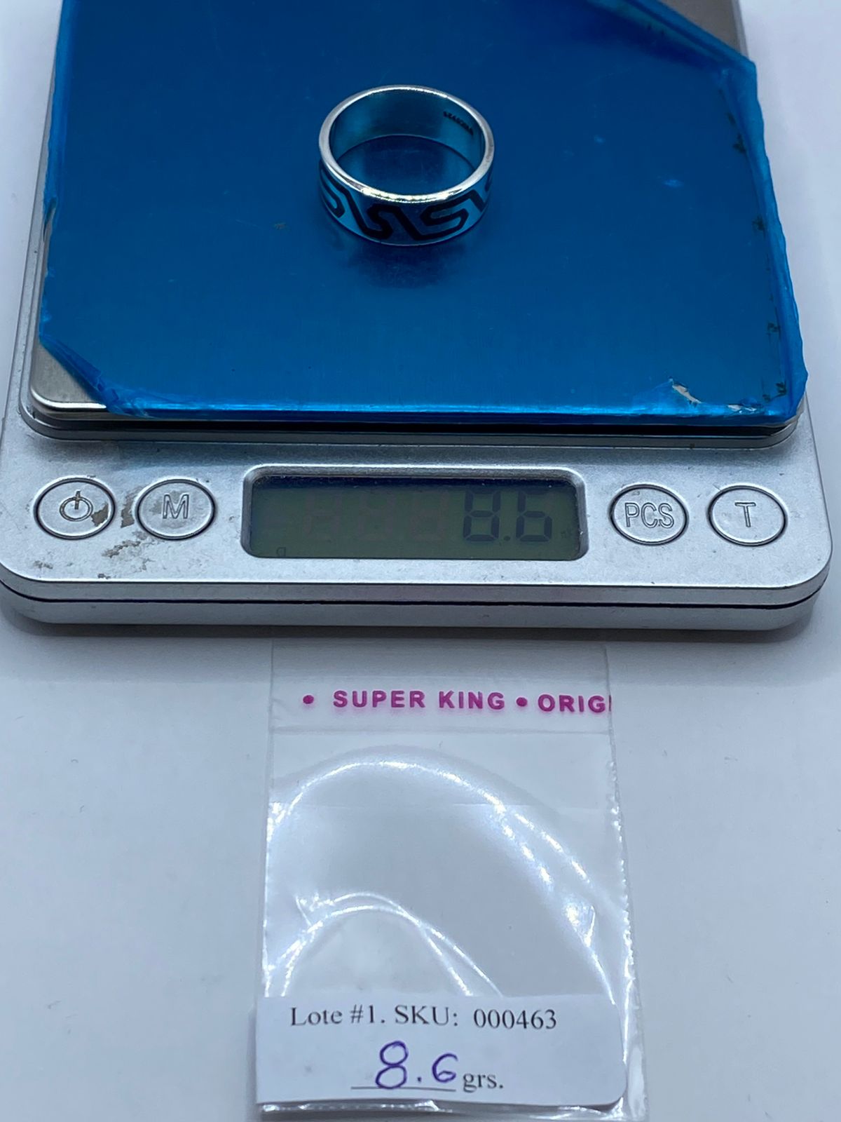 Anillo de Malaquita con Greca Fluida Calada en Plata .925