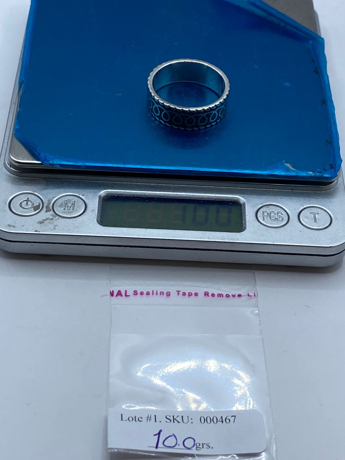 Anillo de Malaquita con Patrón Esculpido en Plata .925