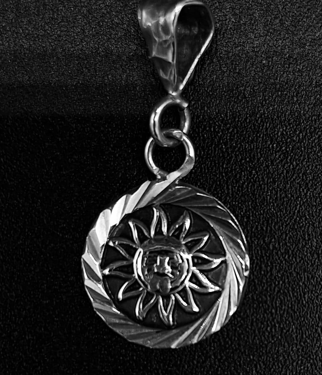 DIJE PLATA LEY 925 , SOL.
