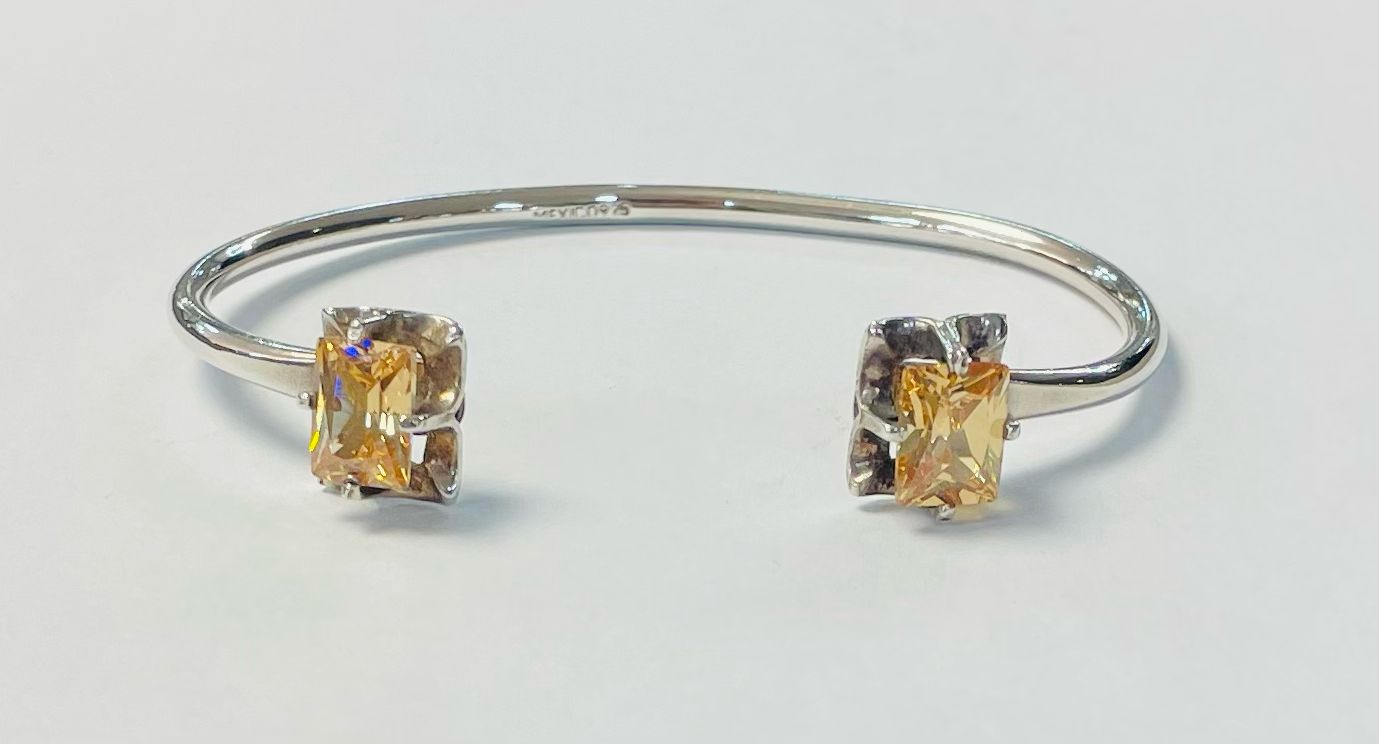 BRAZALETE CON CITRINA EN PLATA LEY 925