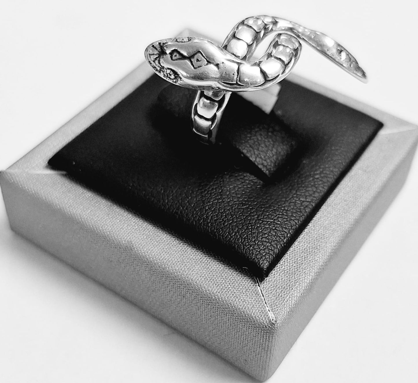 ANILLO SERPIENTE EN PLATA LEY 925