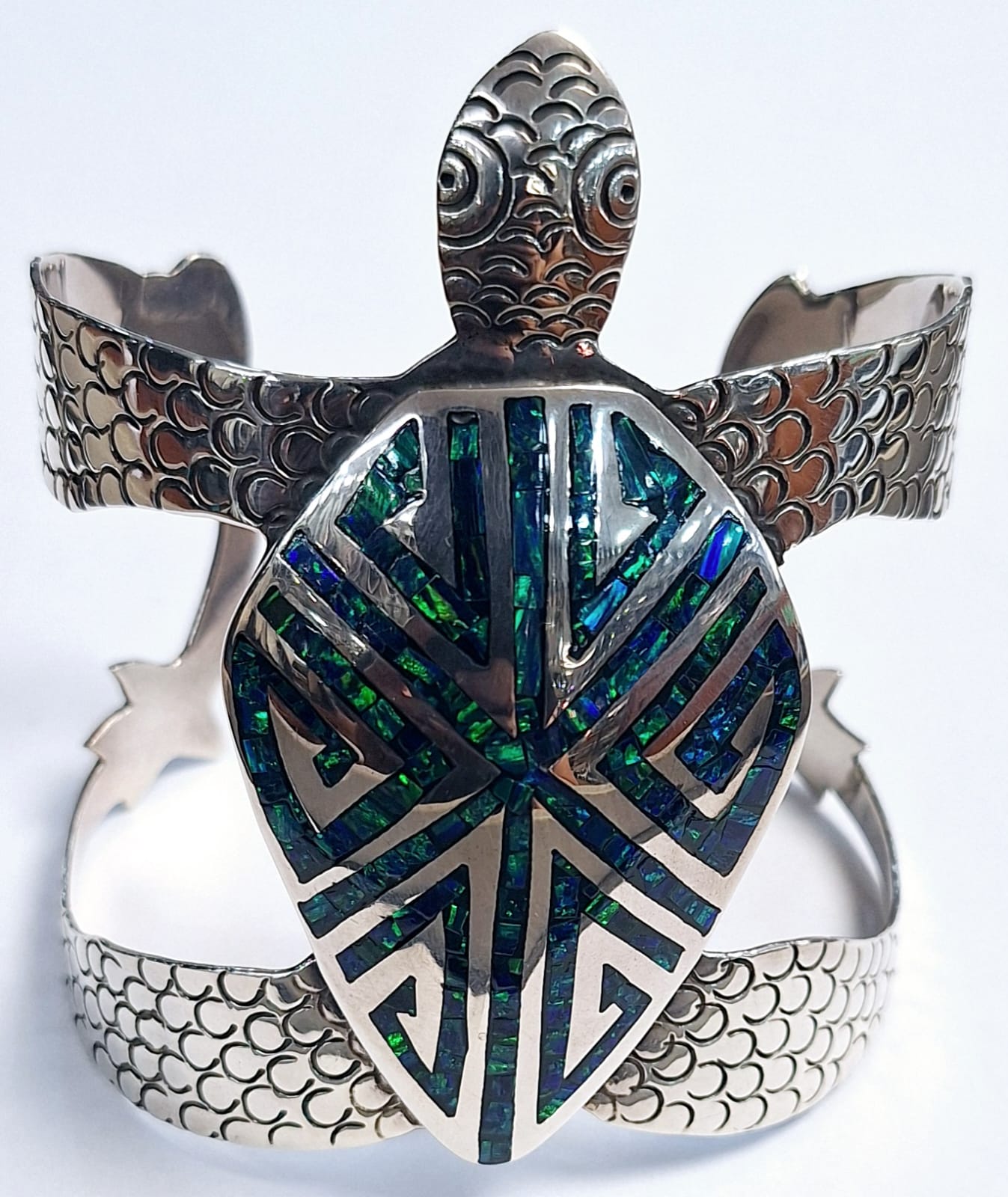 BRAZALETE CON OPALO EN PLATA LEY 925