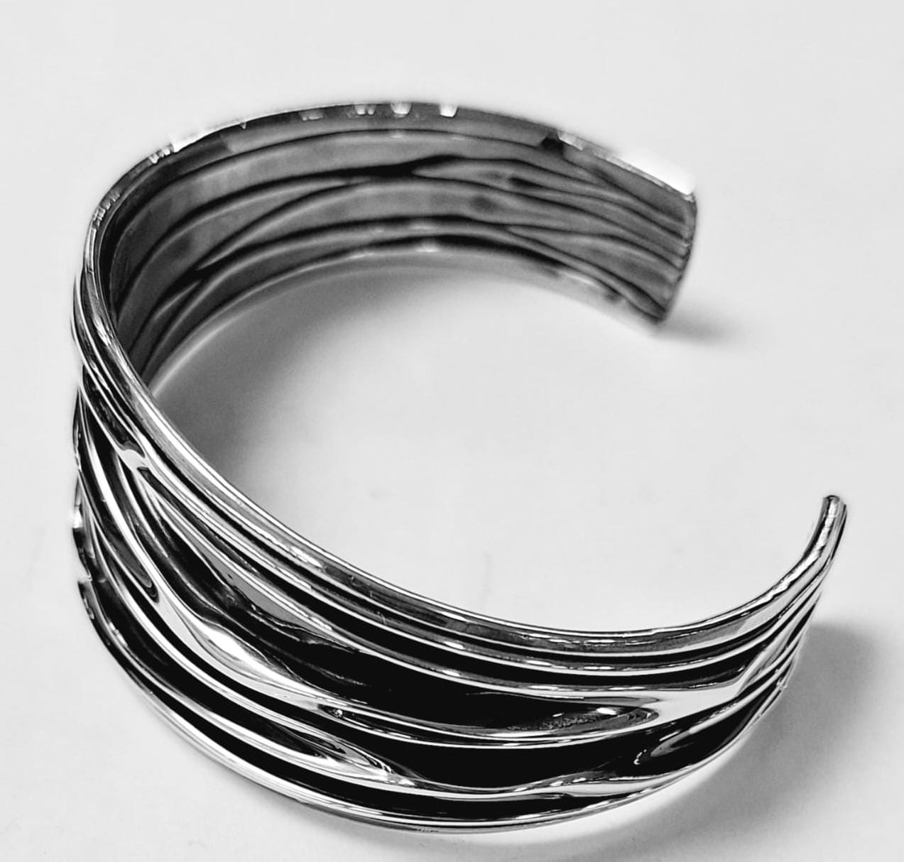 BRAZALETE CORRUGADO EN PLATA LEY 925
