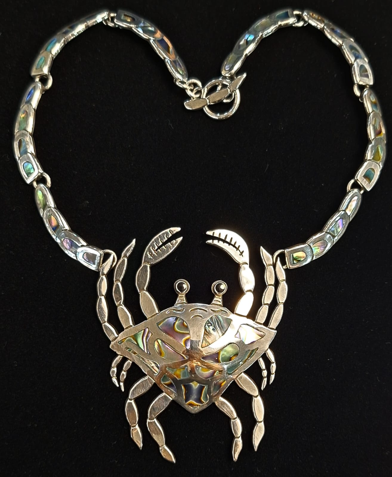 COLLAR CON INCRUSTACIONES DE ABULÓN EN PLATA LEY 925