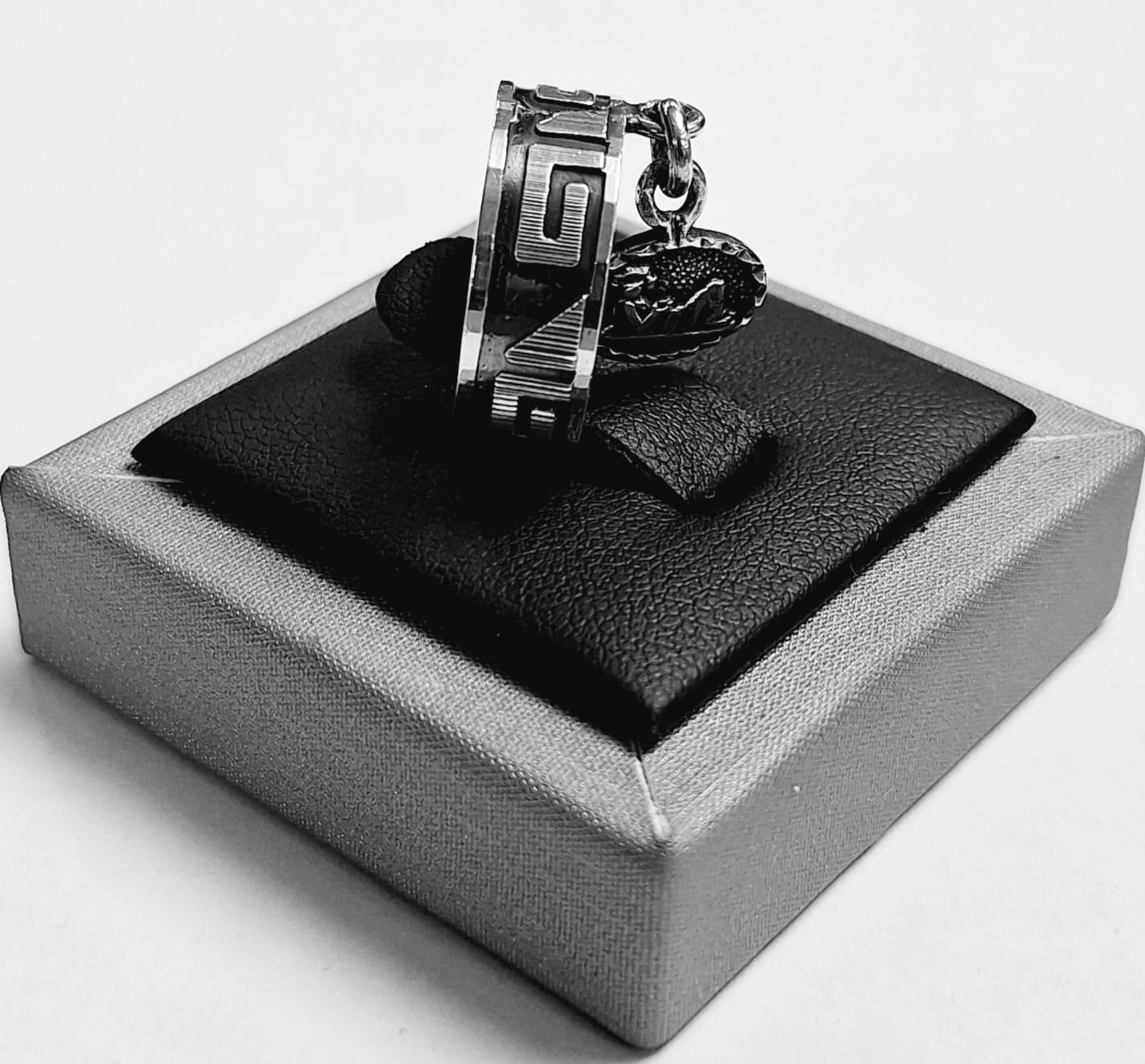 ANILLO GRECAS CON COLGANTE CHACMOOL EN PLATA LEY 925