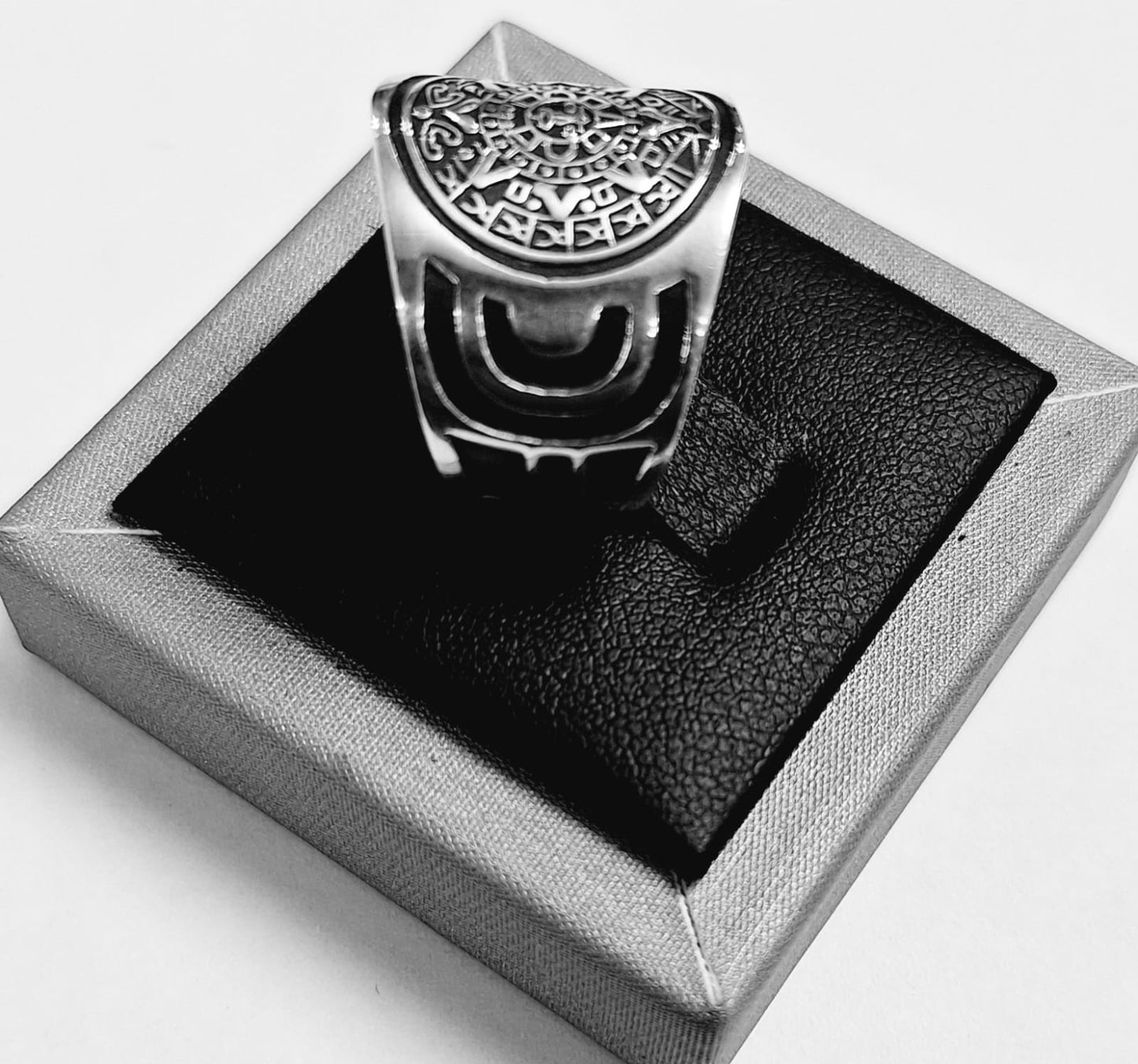 ANILLO CALENDARIO AZTECA EN PLATA LEY 925