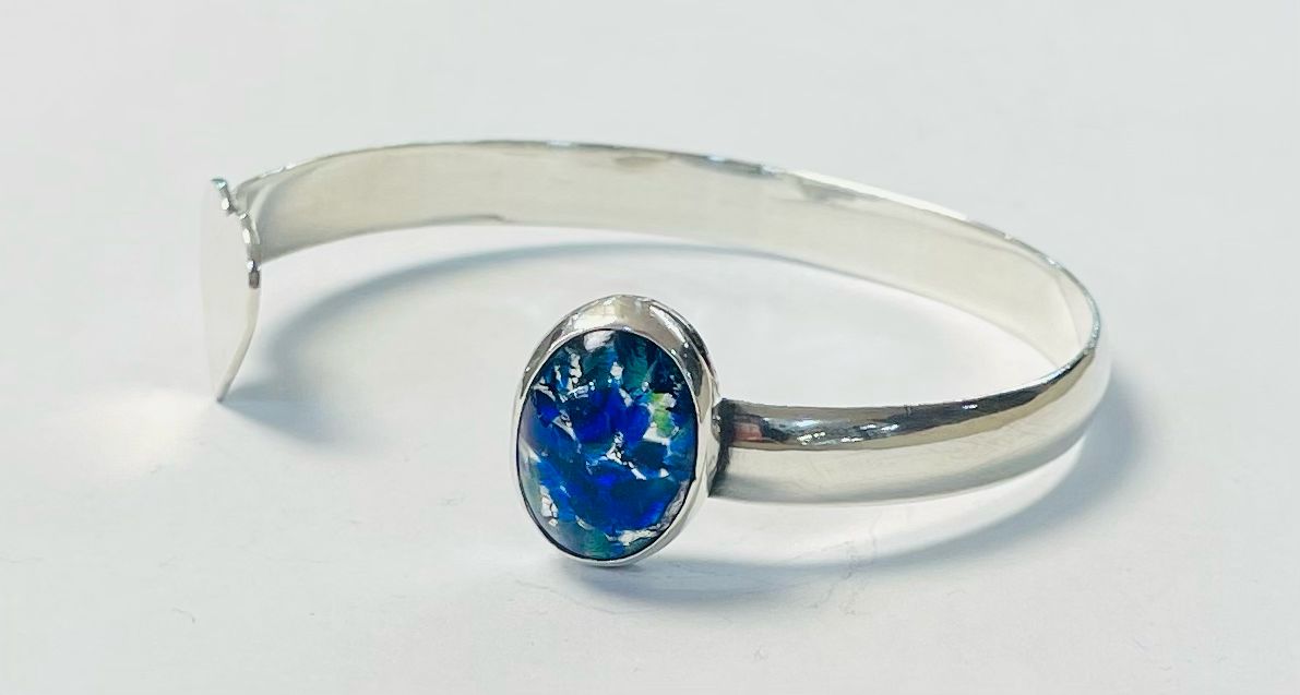 BRAZALETE CON OPALO EN PLATA LEY 925