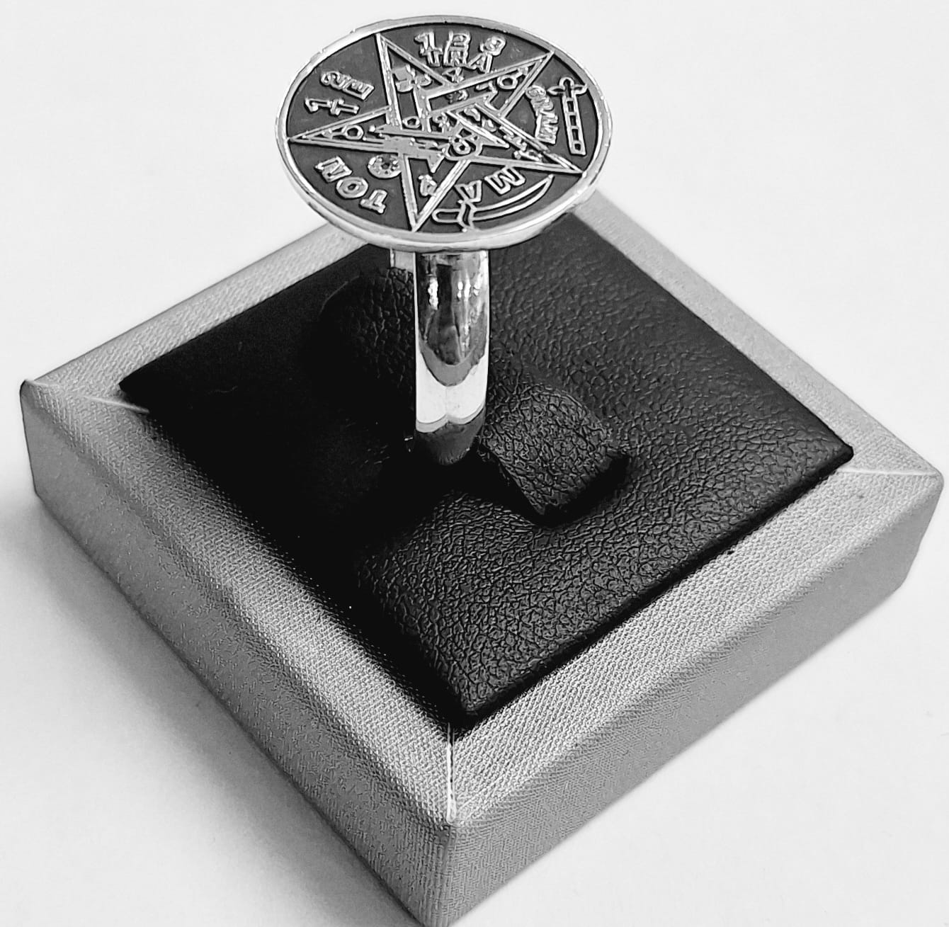 ANILLO TETRAGRAMATON EN PLATA LEY 925