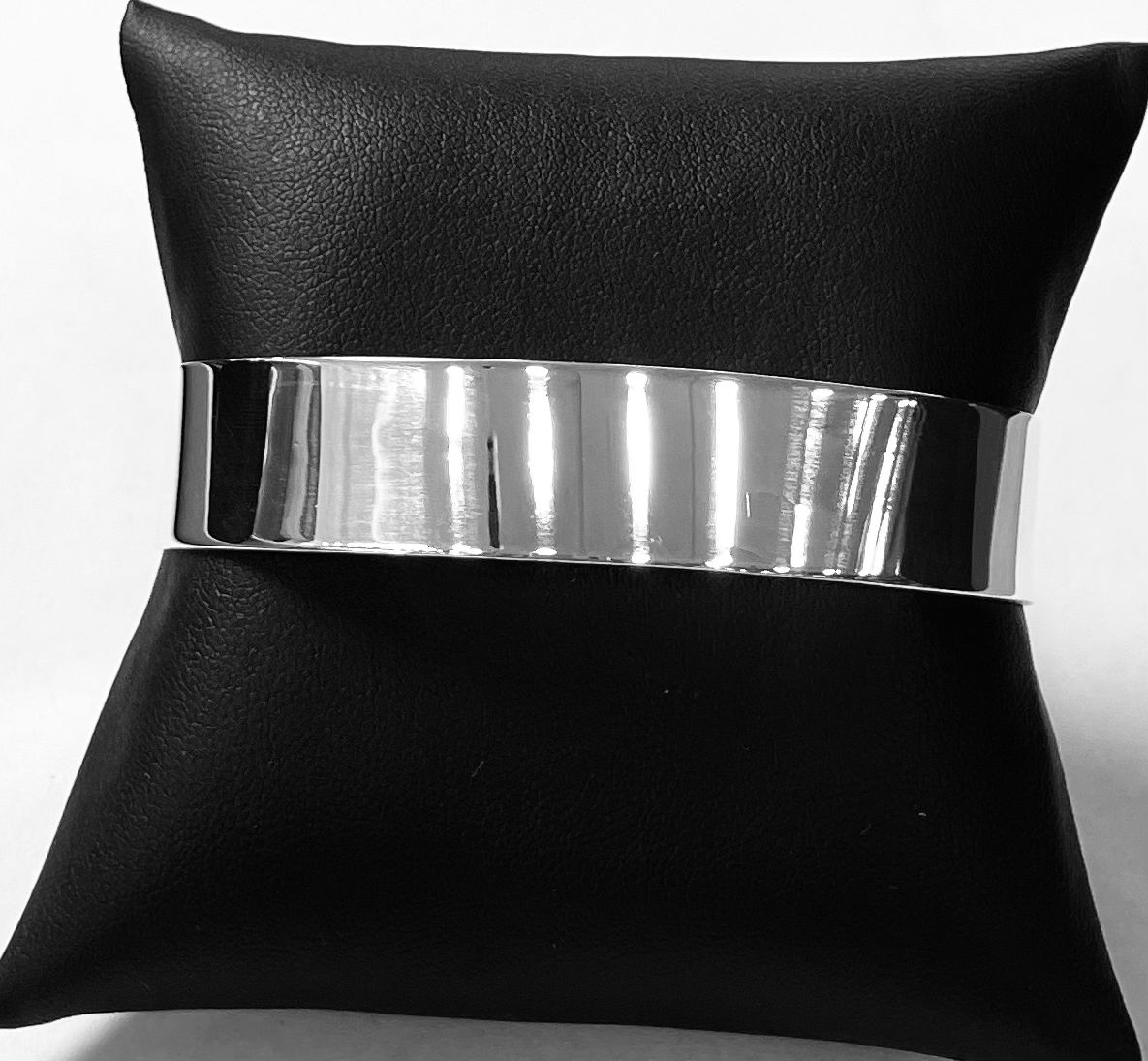 BRAZALETE EN PLATA LEY 925