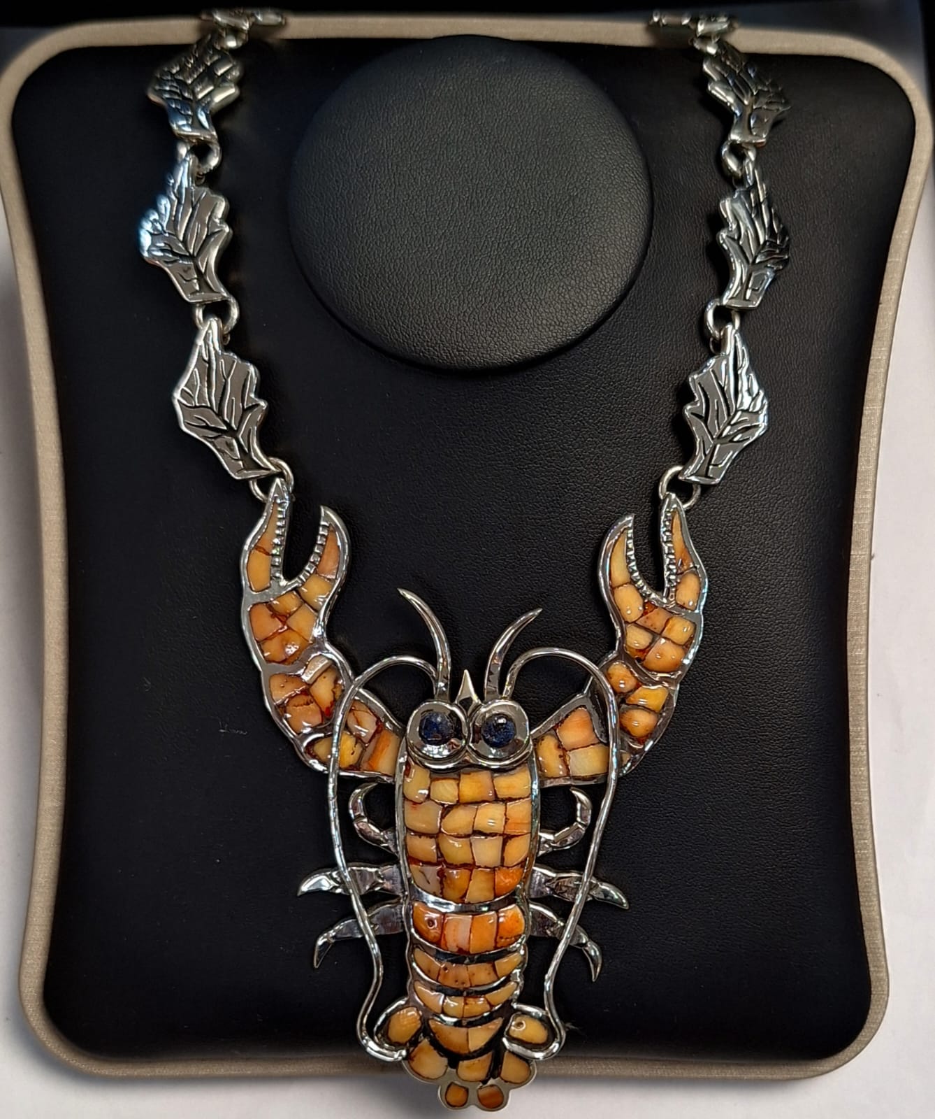 COLLAR LANGOSTA CON INCRUSTACIONES DE PIEDRA EN PLATA LEY 925
