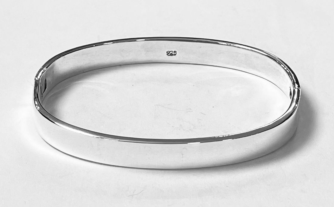 BRAZALETE OVALADO EN PLATA LEY 925