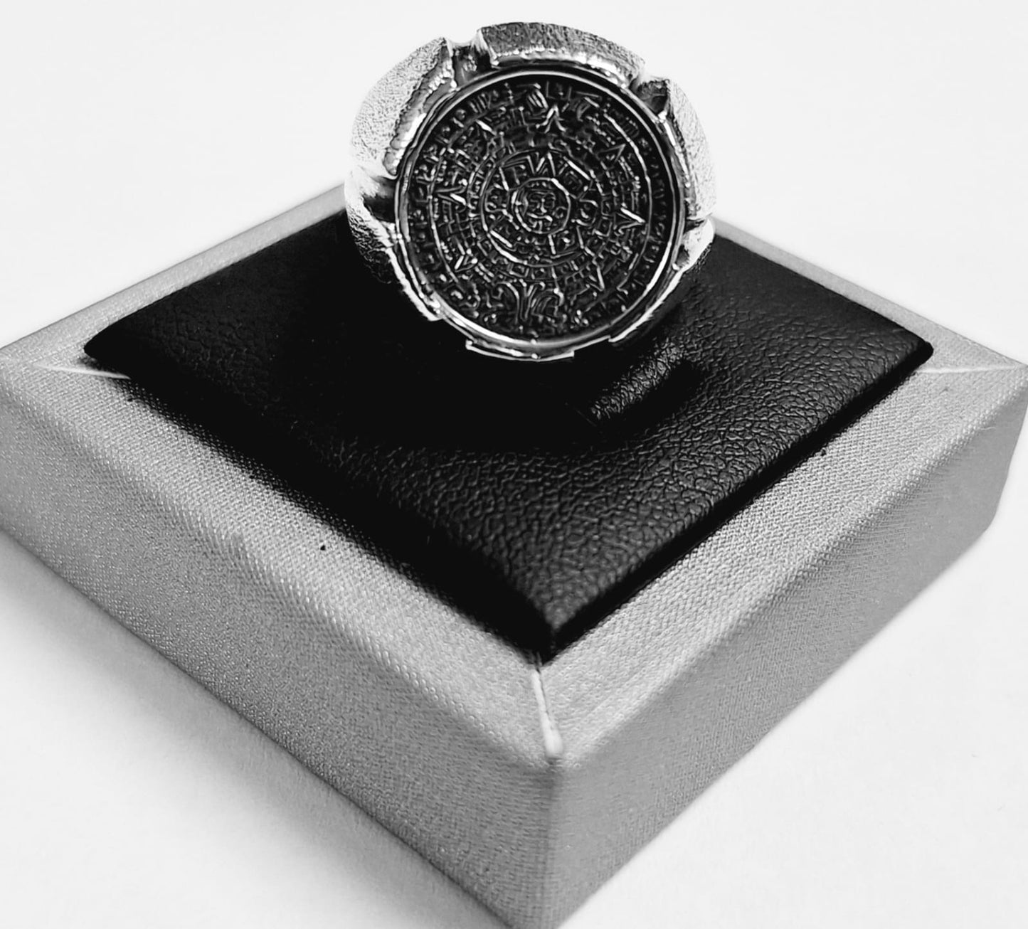 ANILLO MATE CALENDARIO AZTECA EN PLATA LEY 925