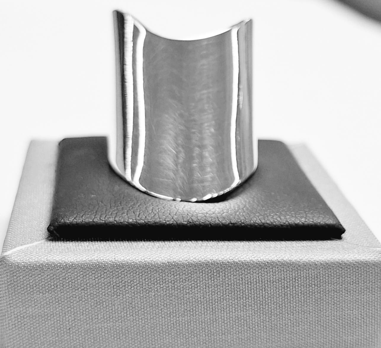 ANILLO EN PLATA LEY 925