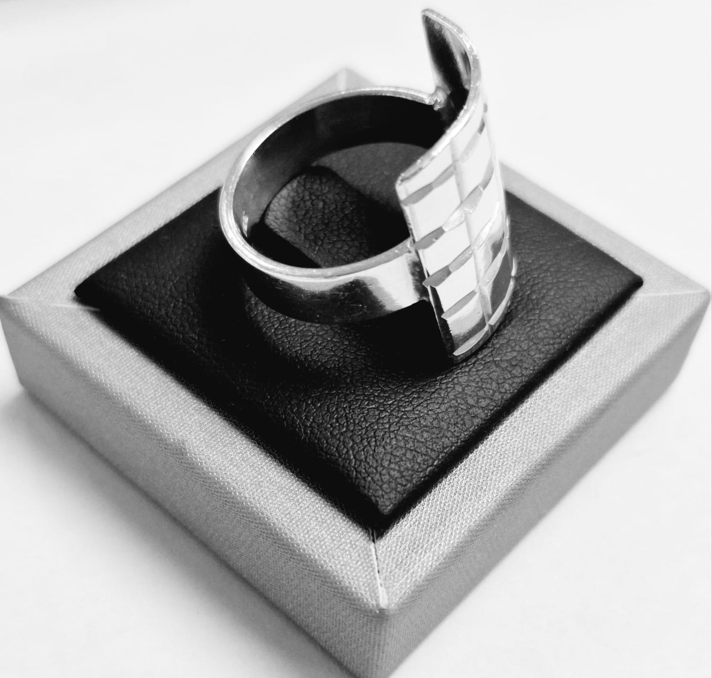 ANILLO  DIAMANTADA PLATA LEY 925
