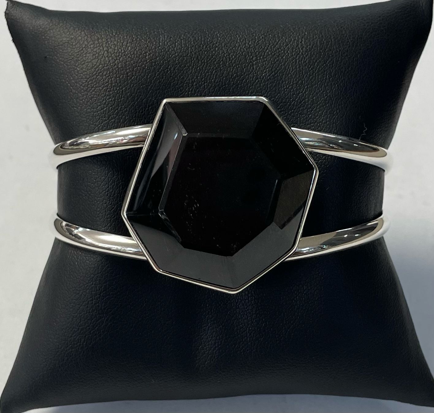 BRAZALETE CON OBSIDIANA EN PLATA LEY 950