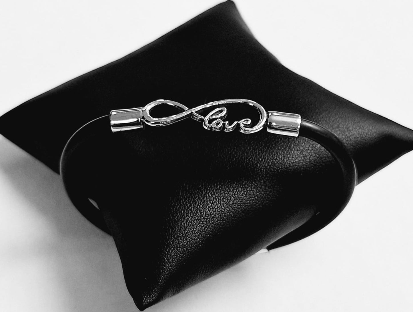BRAZALETE EN PLATA LEY 925  CON CAUCHO