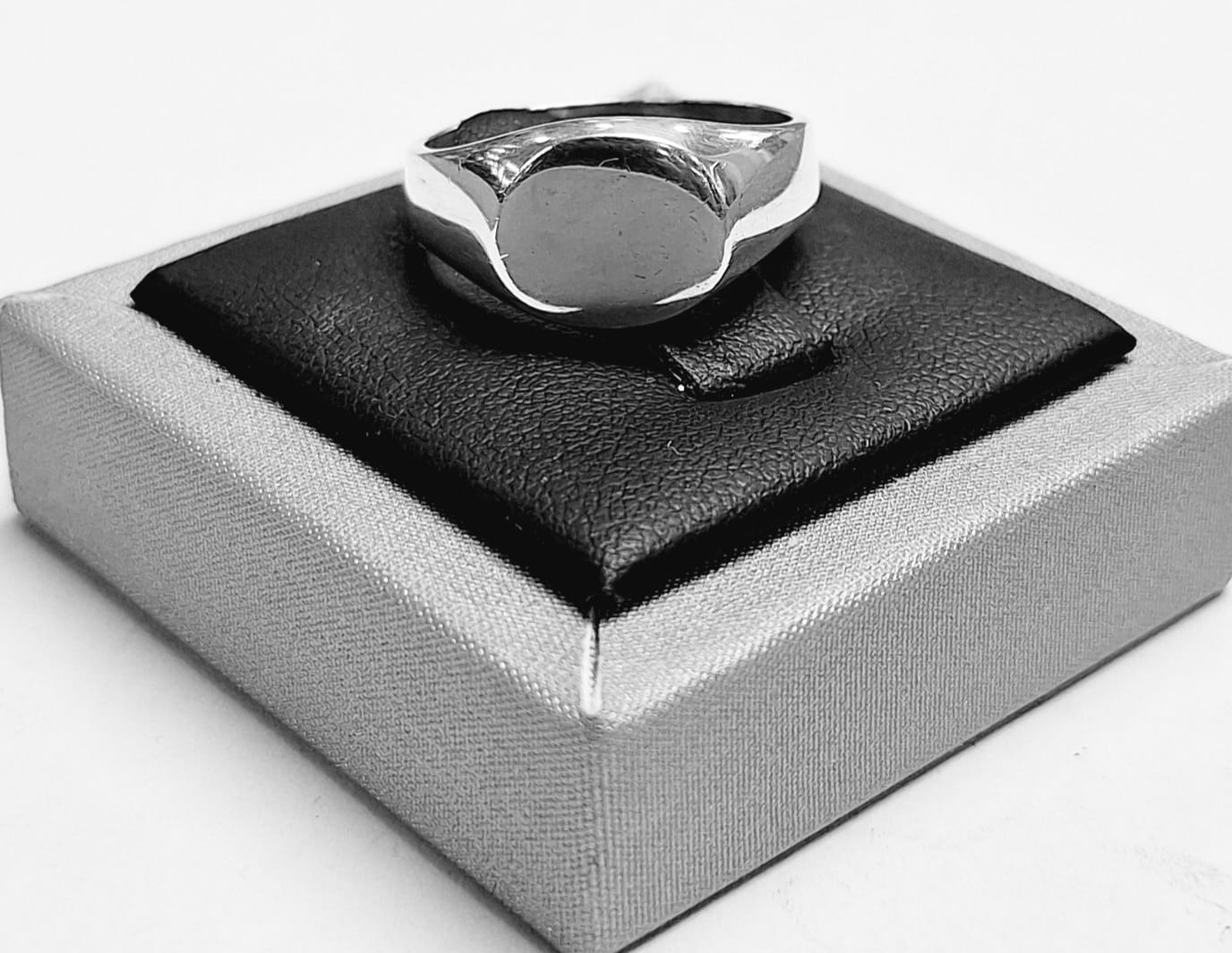 ANILLO EN PLATA LEY 925