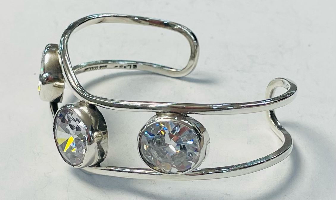BRAZALETE CON ZIRCONIA EN PLATA LEY 925