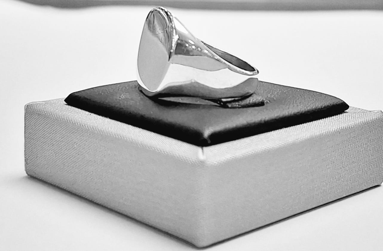 ANILLO EN PLATA LEY 925