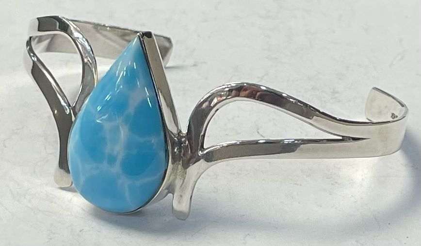BRAZALETE CON LARIMAR EN PLATA LEY 925