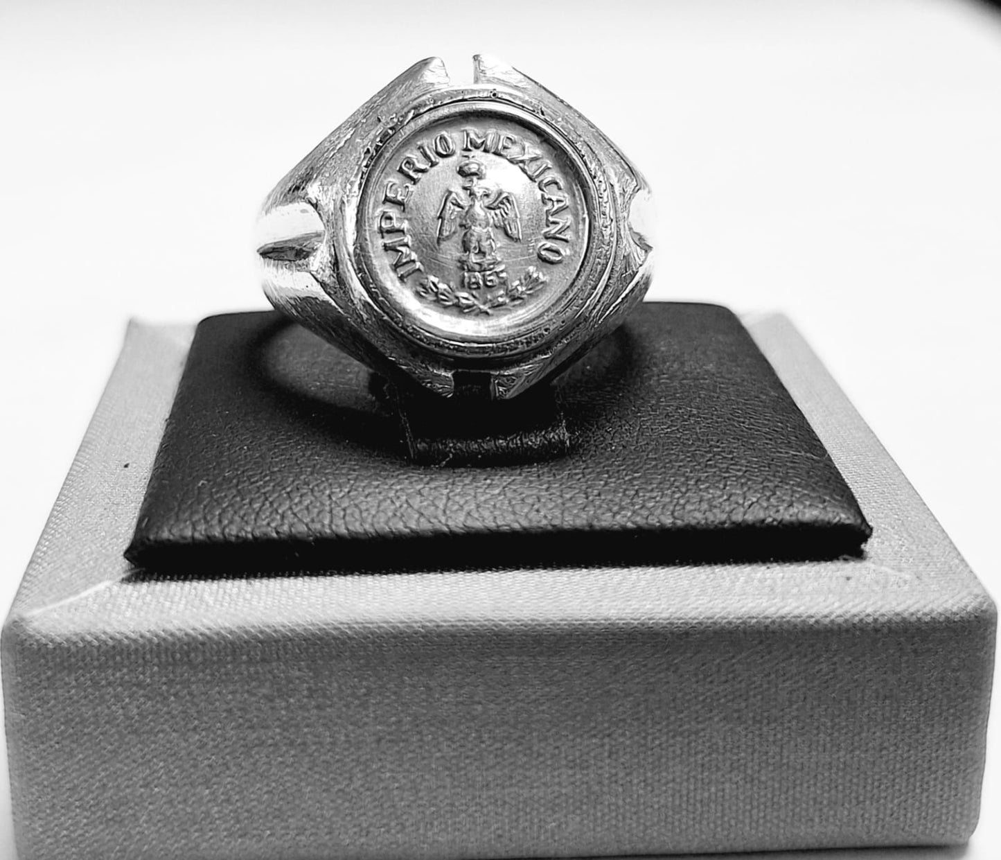 ANILLO MONEDA EN  PLATA LEY 925