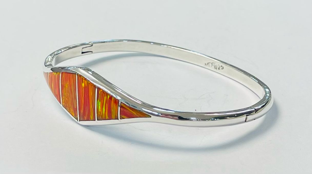 BRAZALETE  CON OPALO EN PLATA LEY 925