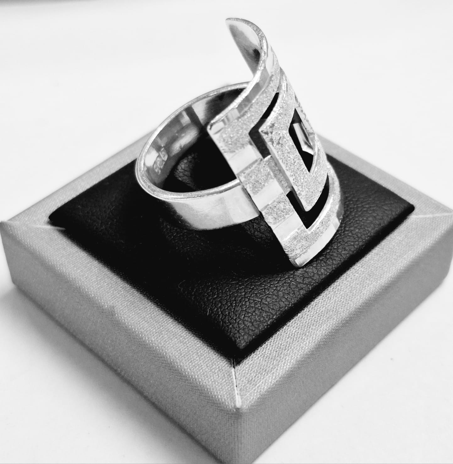 ANILLO DIAMANTADA PLATA LEY 925
