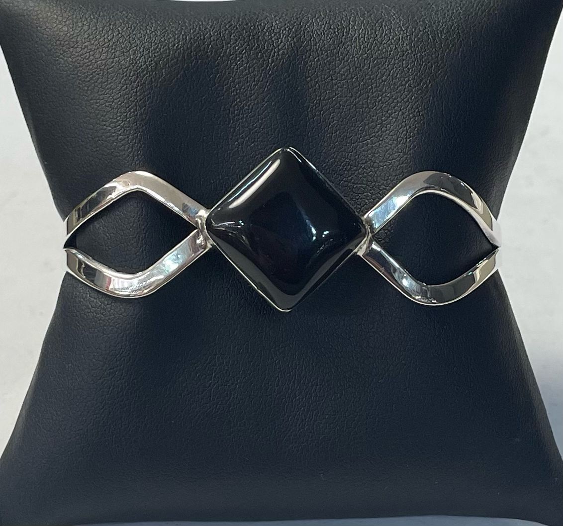 BRAZALETE CON OBSIDIANA EN PLATA LEY 925