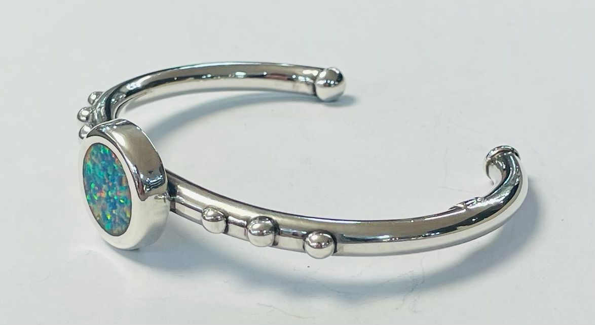 BRAZALETE CON OPALO  EN PLATA LEY 925