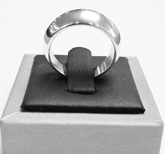 ANILLO EN PLATA LEY 925