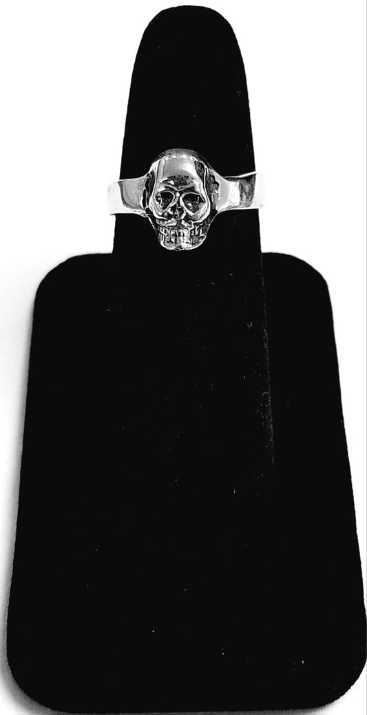 ANILLO CALAVERA EN PLATA LEY 925